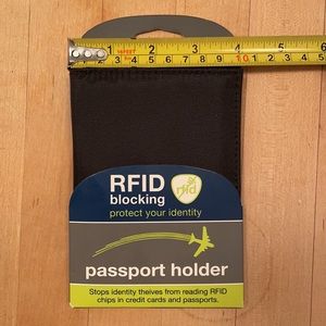 Travelon Passport Holder rfid blocking NWT
